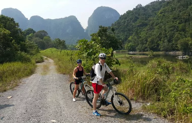 Ultimate Borneo: Off-Road Bike, Kayak, & Cave Adventure